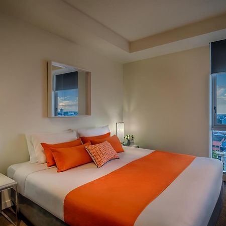 Adele Apartment Hotel East Melbourne Bagian luar foto