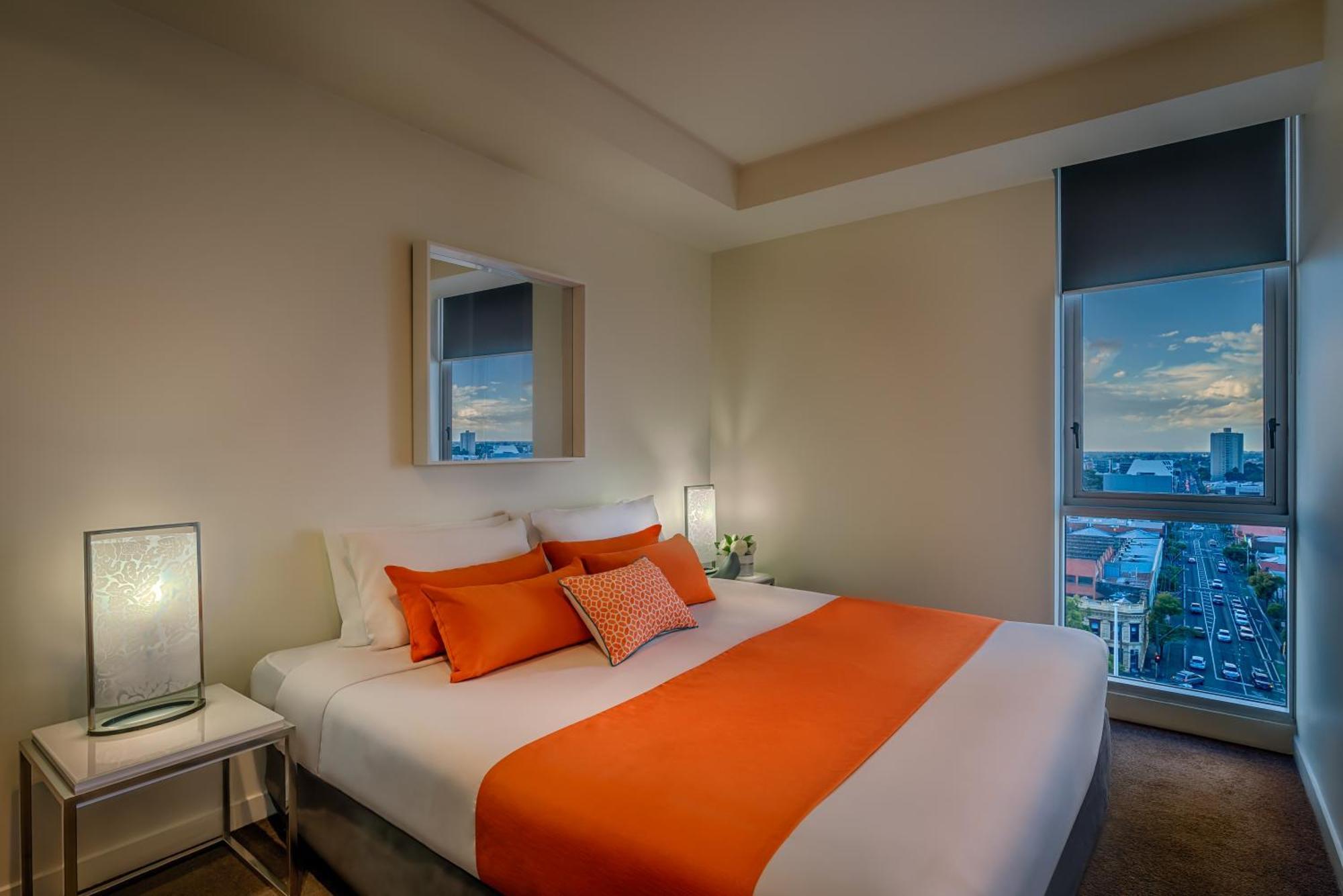 Adele Apartment Hotel East Melbourne Bagian luar foto