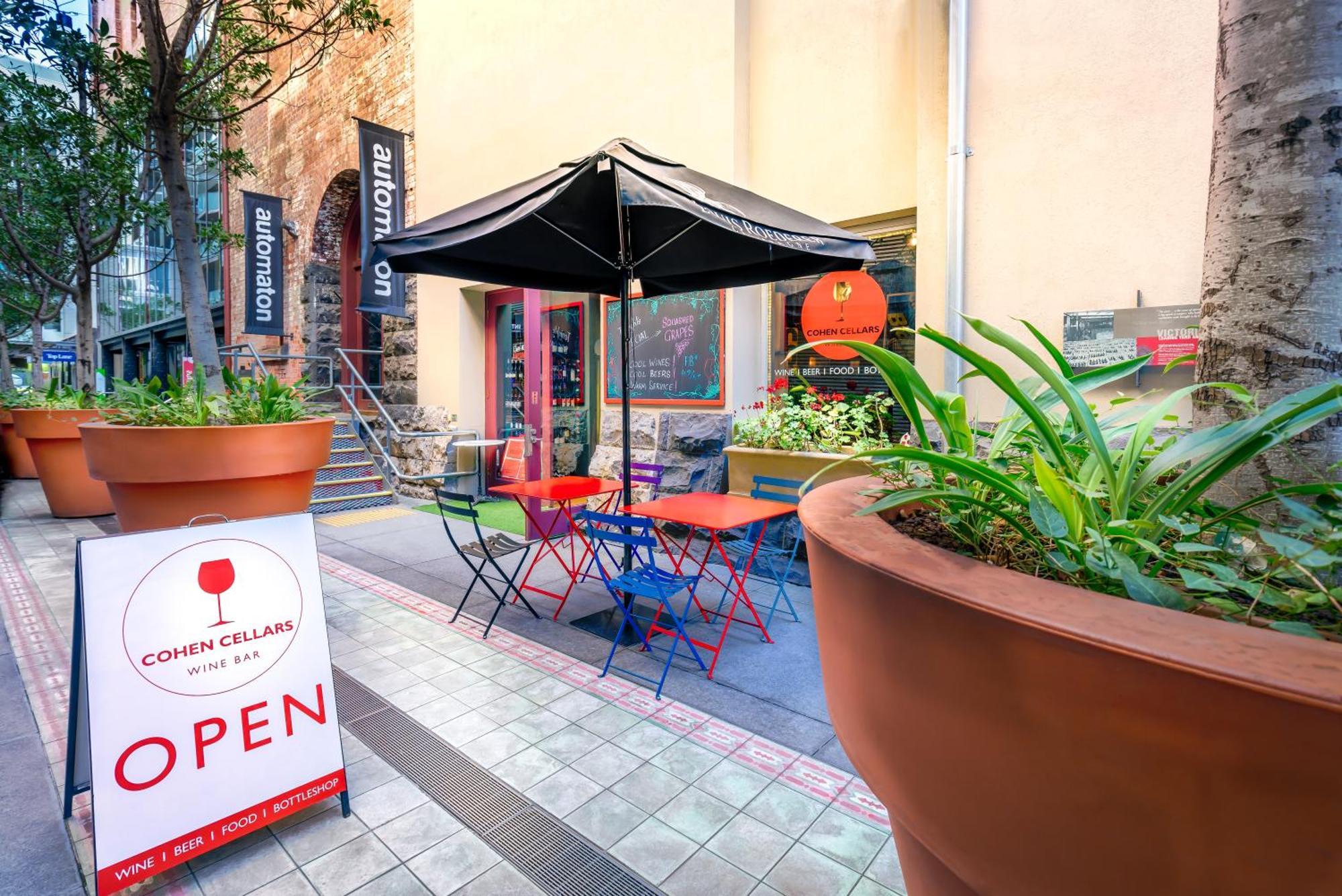 Adele Apartment Hotel East Melbourne Bagian luar foto