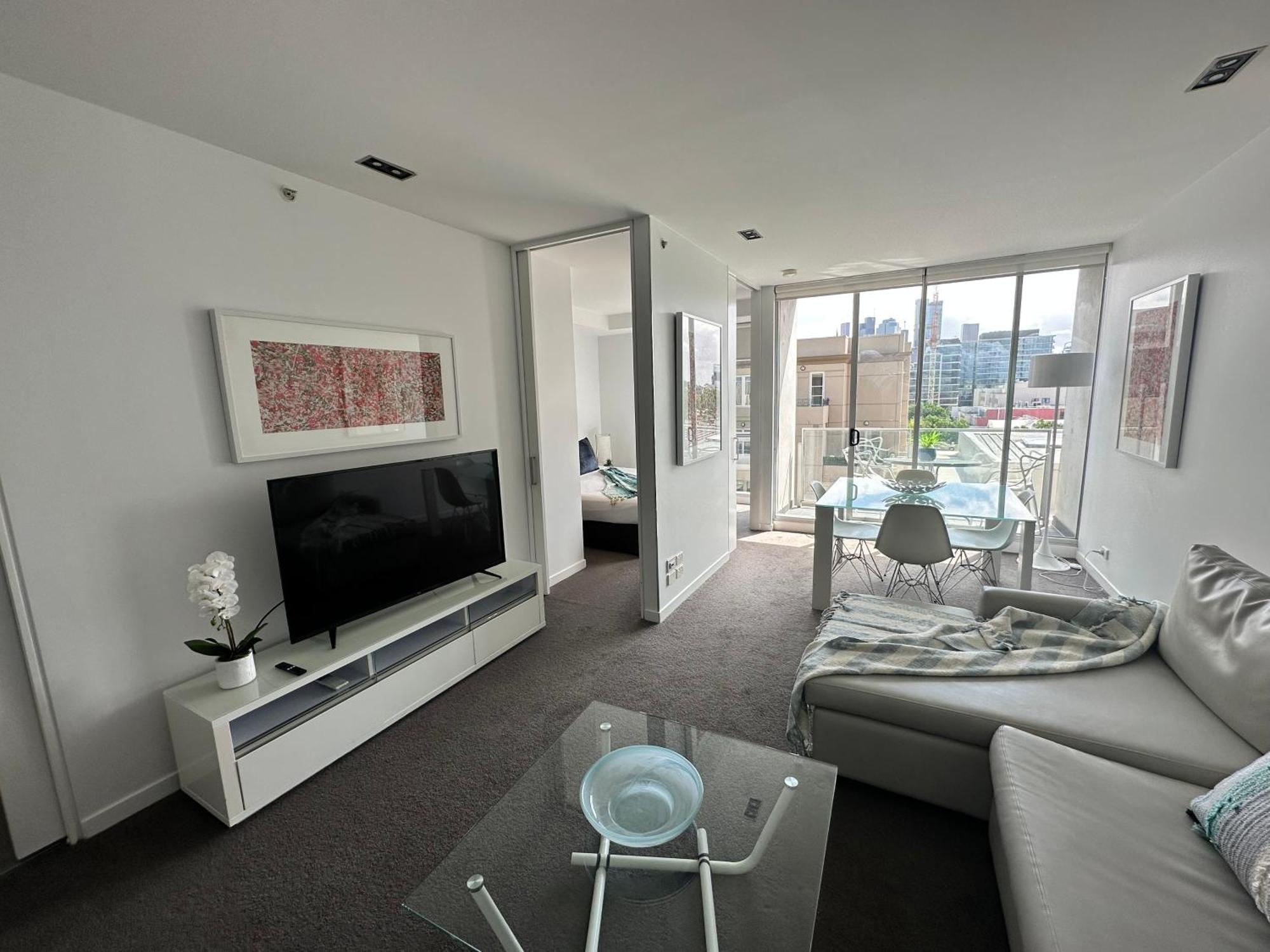 Adele Apartment Hotel East Melbourne Bagian luar foto